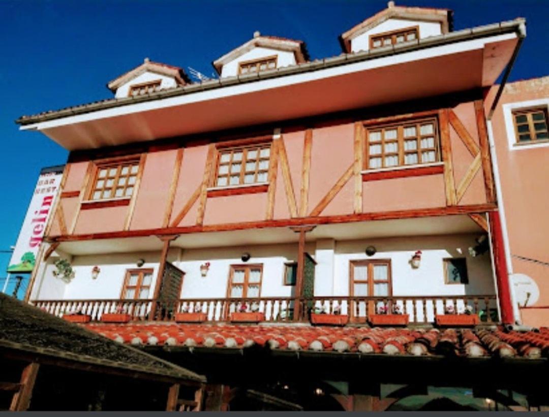 Hosteria Gelin De Gajano ภายนอก รูปภาพ